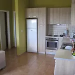 Apartament Trapezaki *